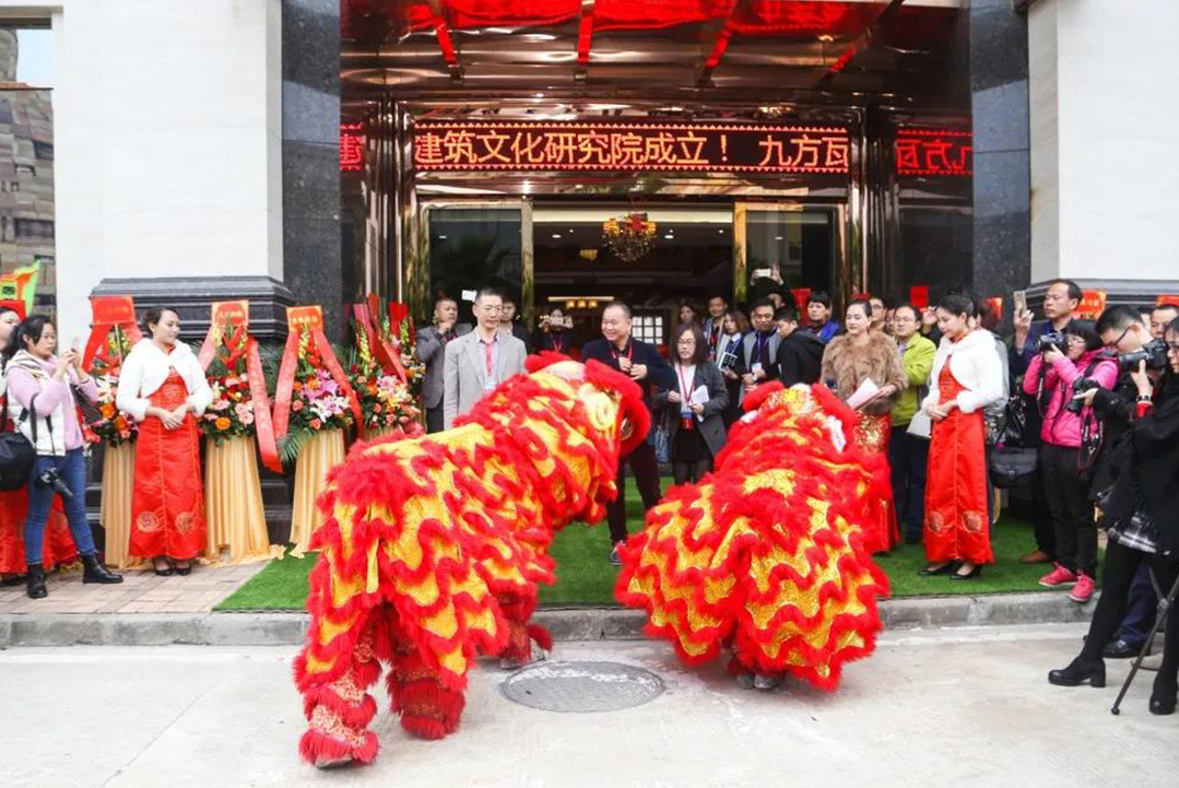 首尾不懈，，，，，，，愿新岁一路生花